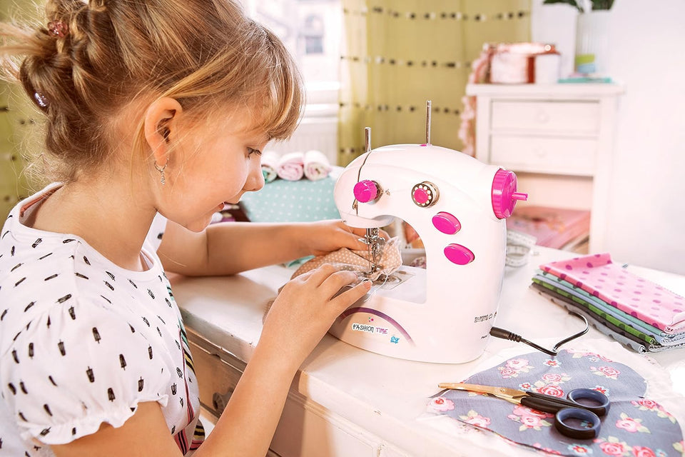Realistic Sewing Machine Toy